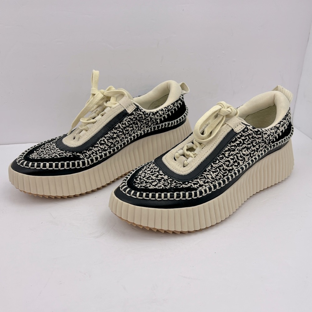 DOLCE VITA, CREAM & BLACK WOVEN KNIT SNEAKERS/ WALKING SHOES, WOMEN’S SIZE 9.5 - Picture 3 of 16